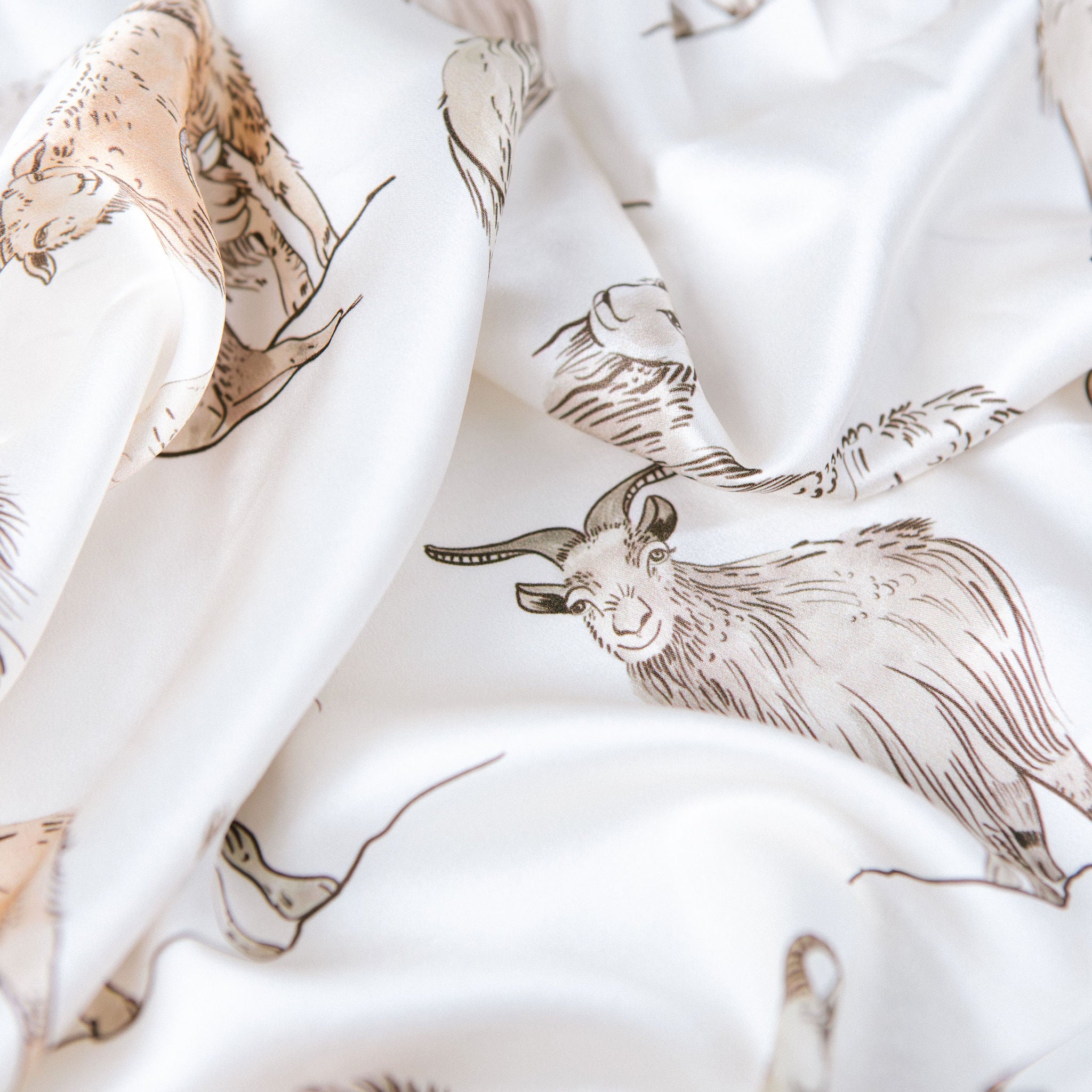 Silk Fitted Crib Sheet in Highlands